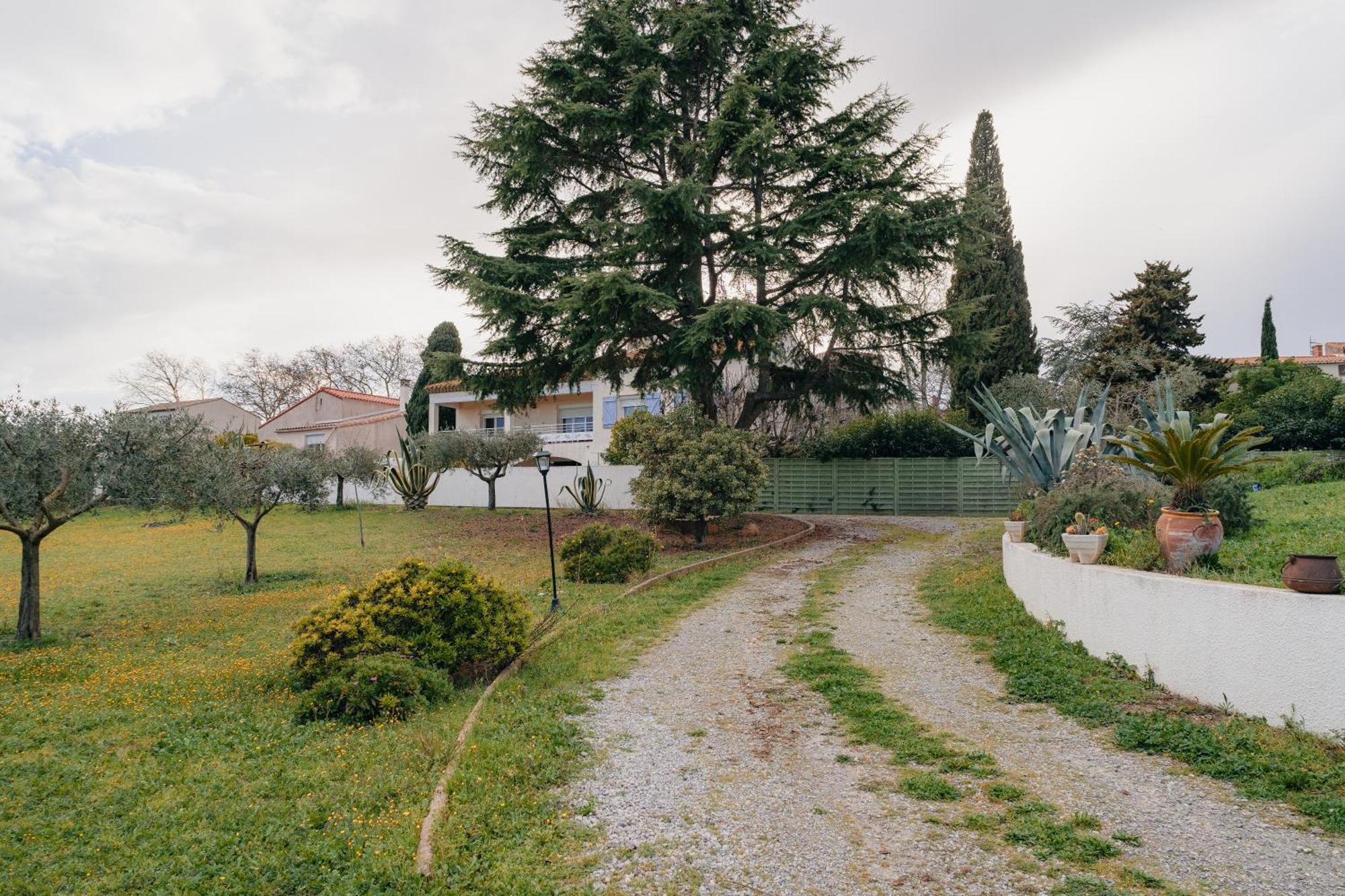 Les Gites De Ginestas Exterior foto